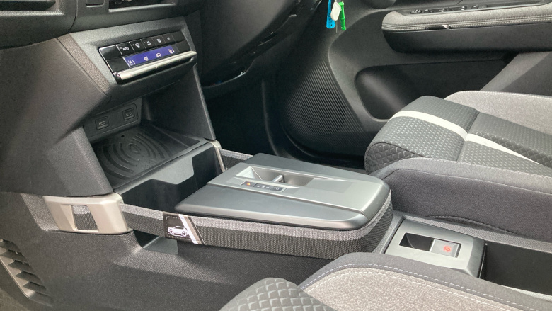 Vauxhall Frontera 83kW GS 44kWh 5dr Auto Electric Estate